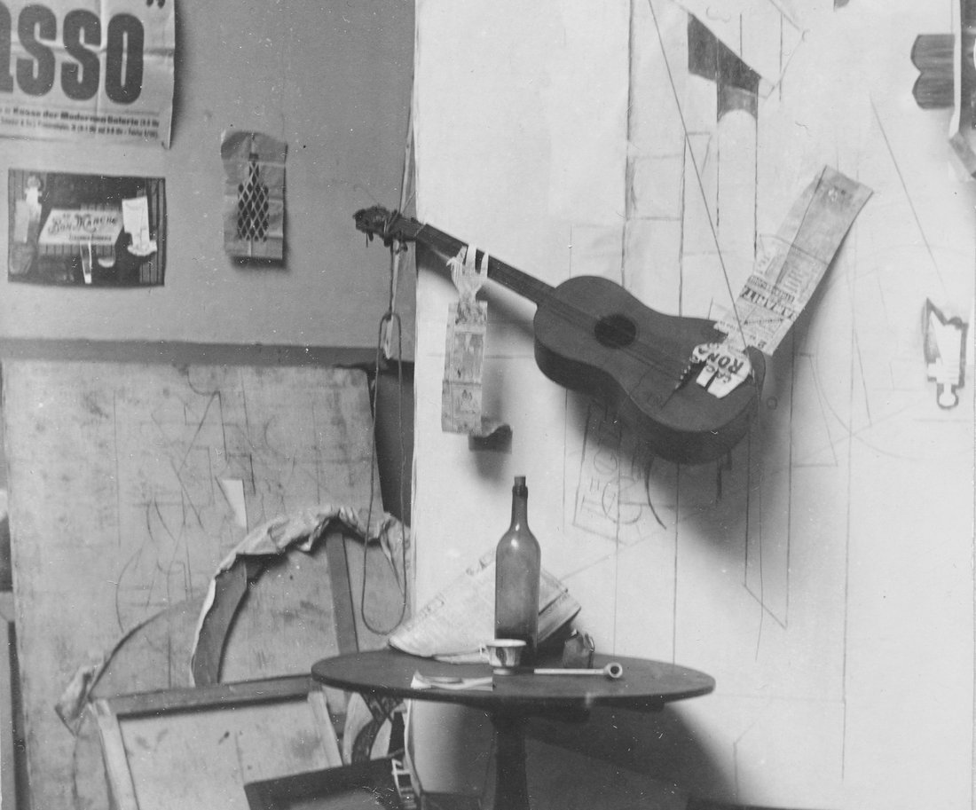 Pablo Picasso, composition photographique à la « Construction au joueur de guitare », 1913